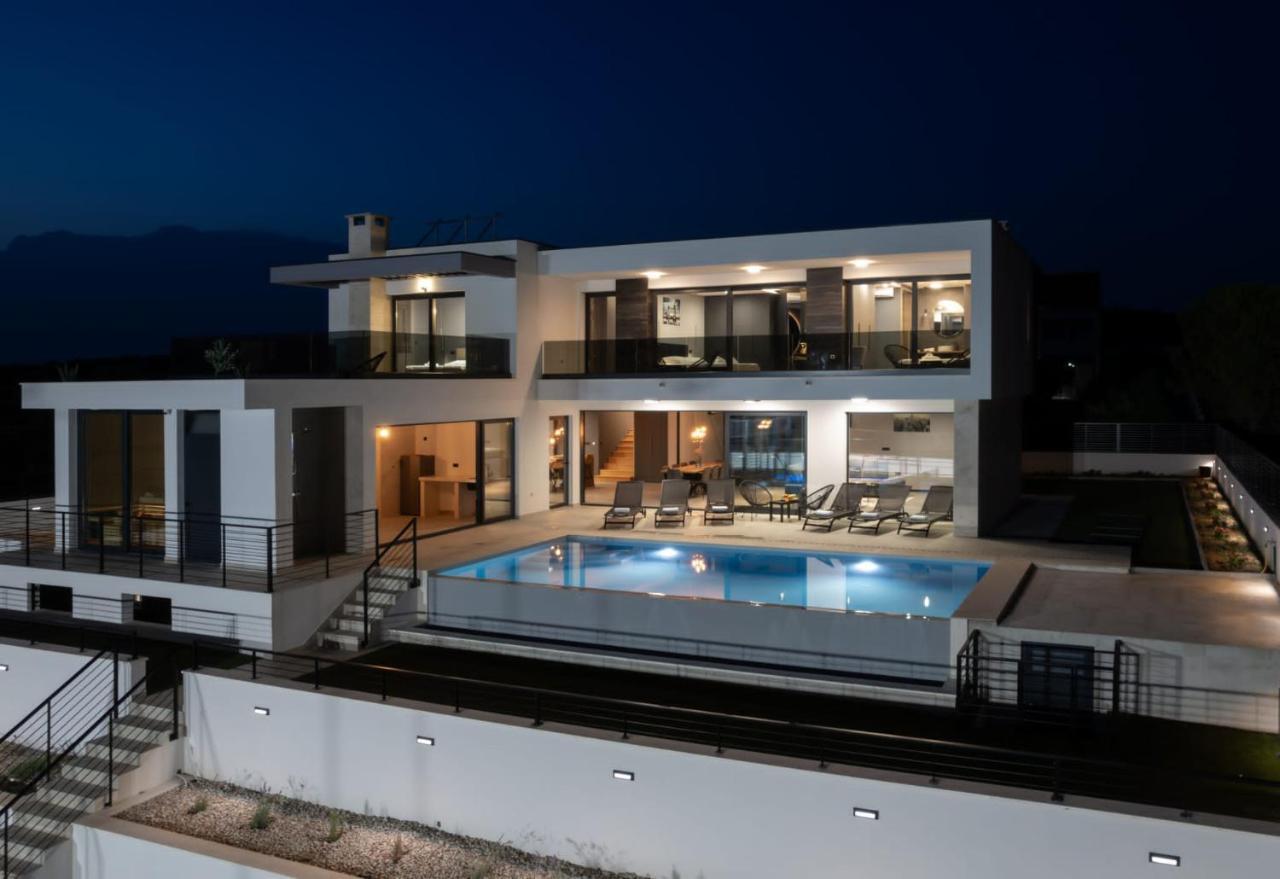 Villa New! Luxury “nino” With Private Pool, Sauna And Padel Court *